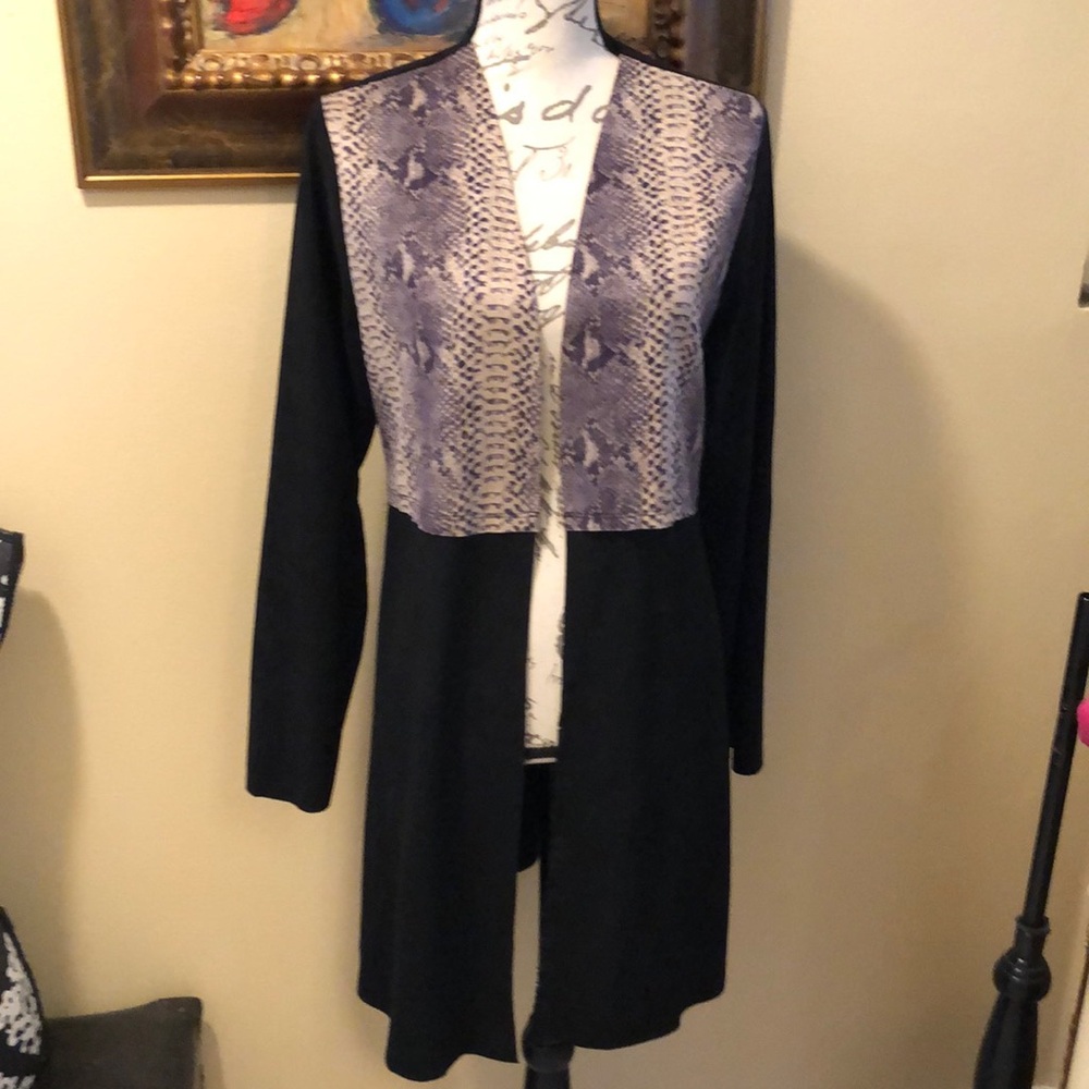 Vocal Suede feel microfiber open long sleeve snake print color block duster